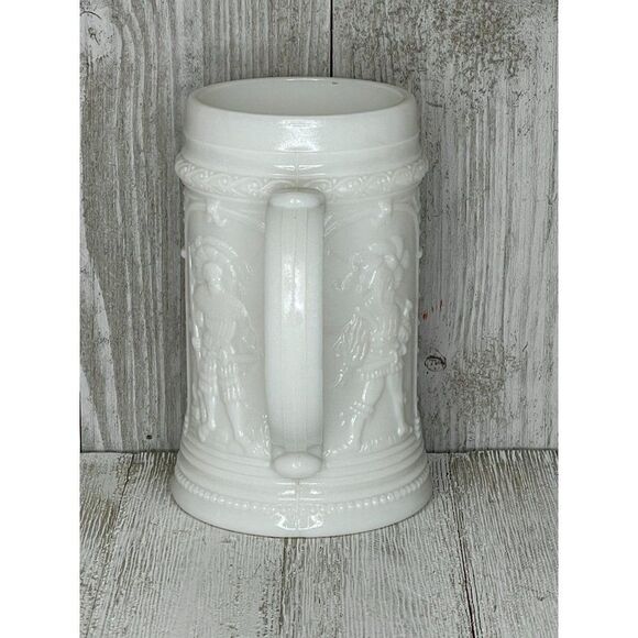 Vintage 1910 Westmoreland Milk Glass Stein Troubadour Pattern - Picture 5 of 11